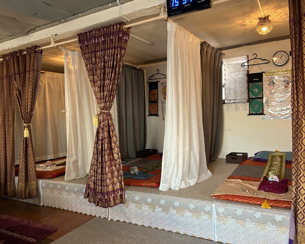 千葉県成田市本城のタイ古式マッサージ・ダウ トンク（DAW THONK）店内